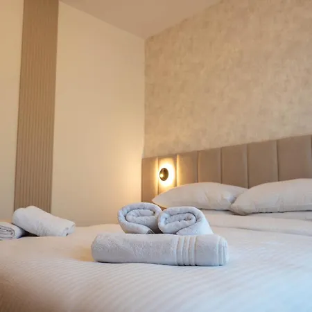 Amoris - Luxury Penthouse With Private Rooftop & Jacuzzi 아파트 자다르