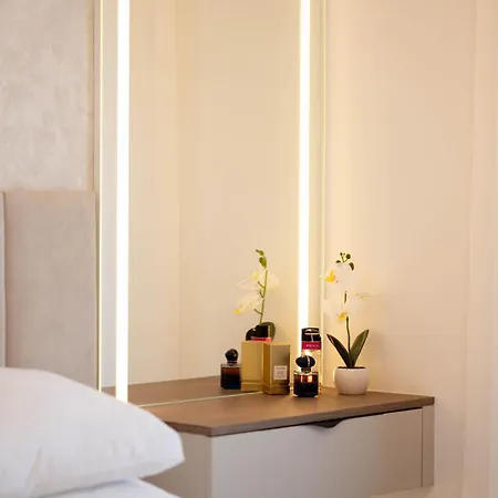 아파트 Amoris - Luxury Penthouse With Private Rooftop & Jacuzzi 자다르